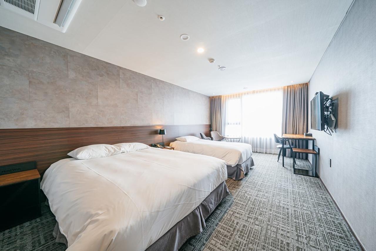 With City Hotel 济州市 外观 照片